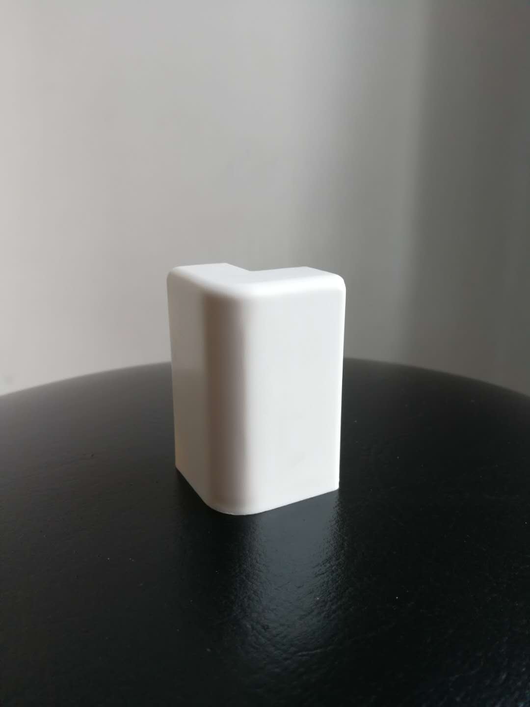 德尔地板配套木塑踢脚线用ABS配件5014